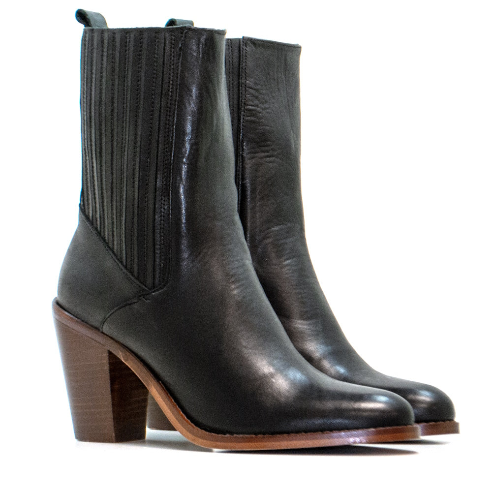 -BOTIN CA-502 EN PIEL KRUST NEGRO