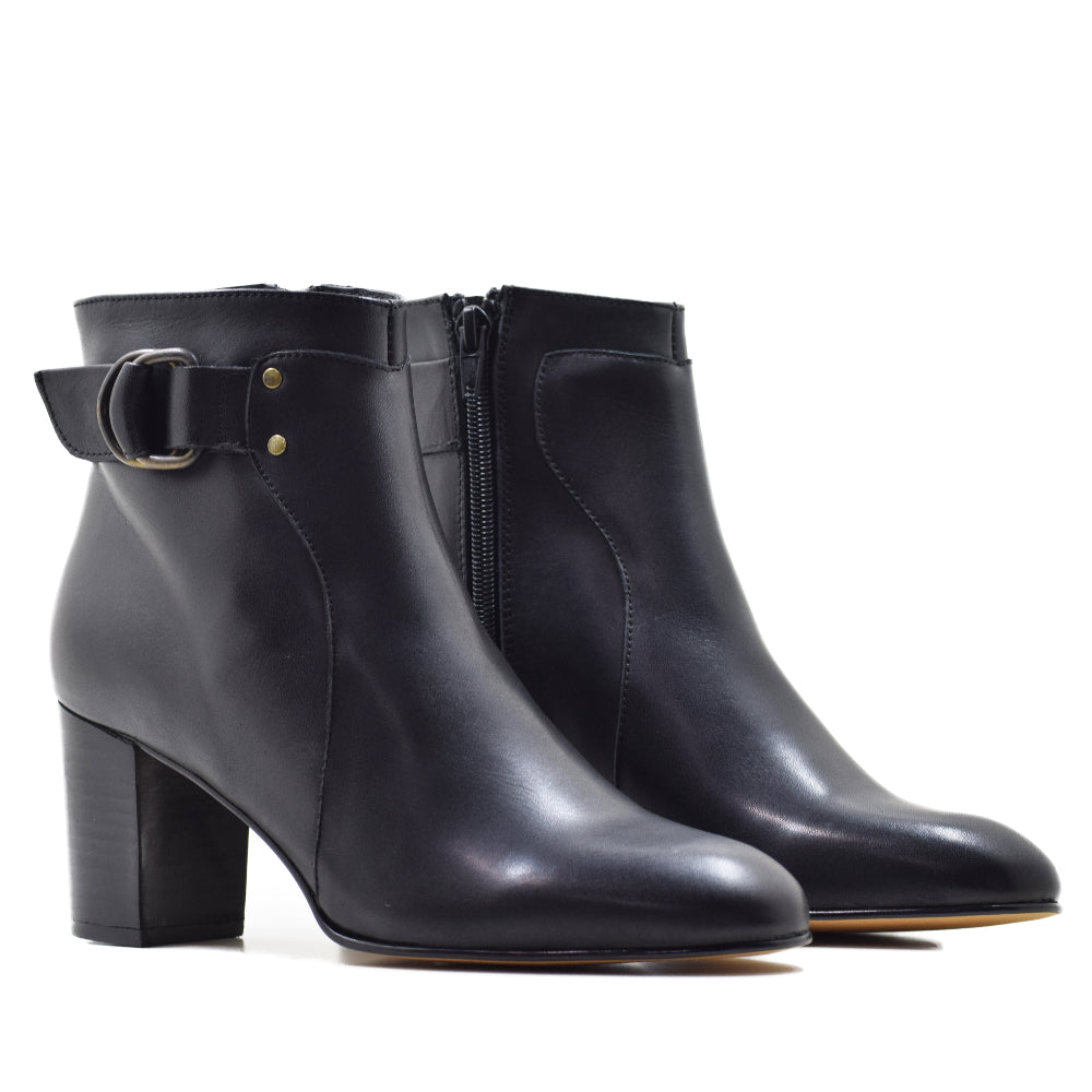 BOTIN CA-617 EN PIEL COY NEGRO