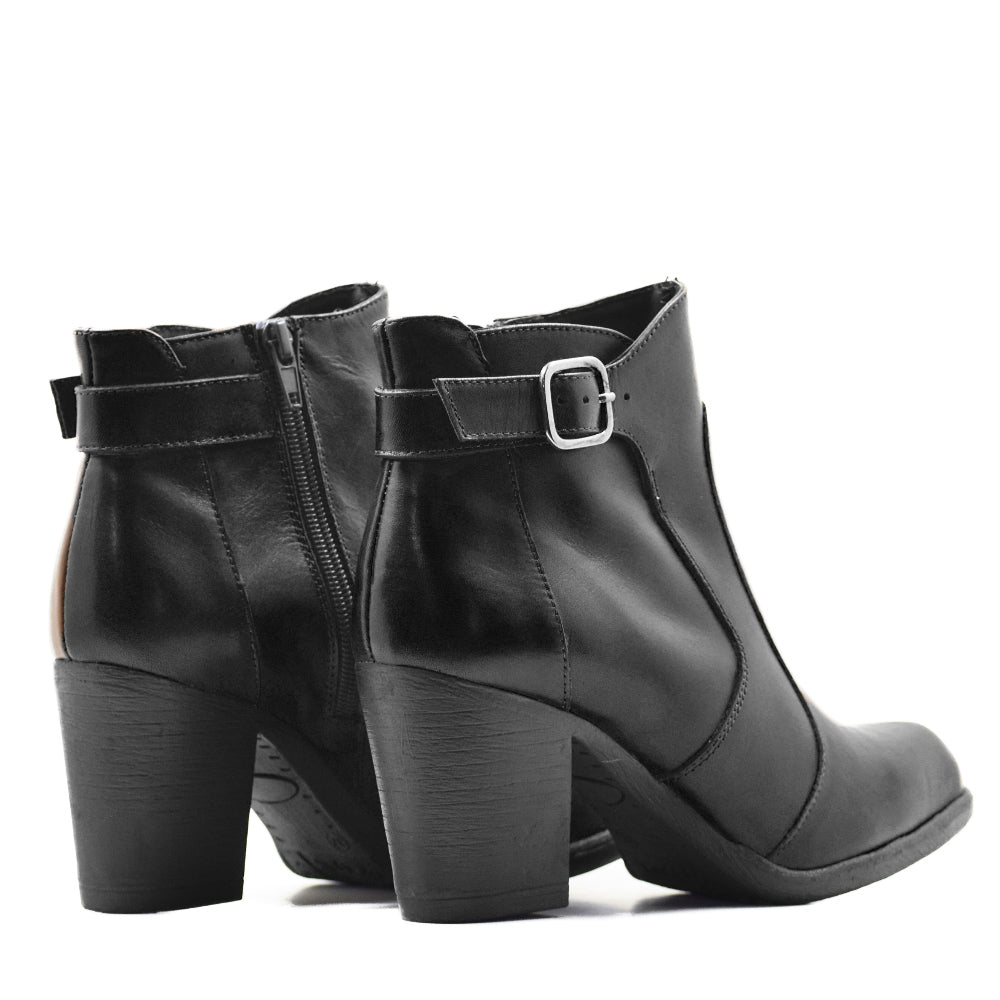 BOTIN CA-1901 EN PIEL KRUST NEGRO