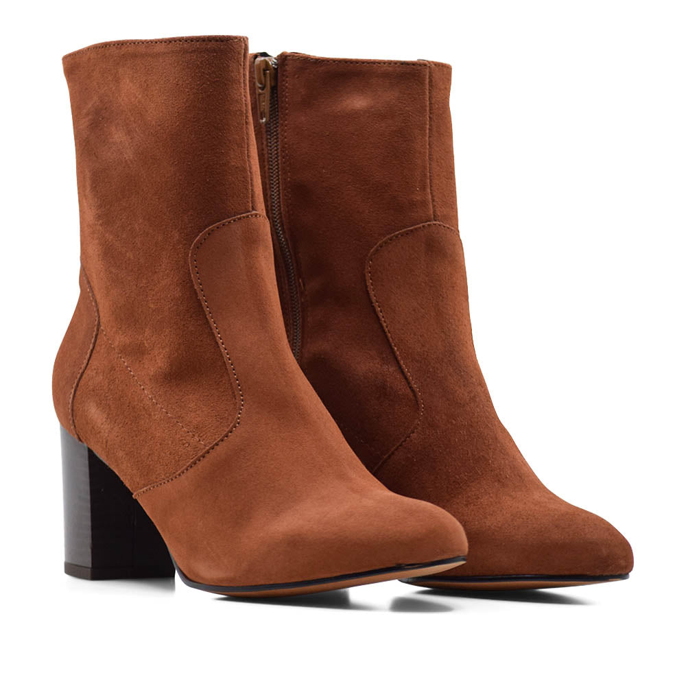 NEMI SUEDE LEATHER BOOT
